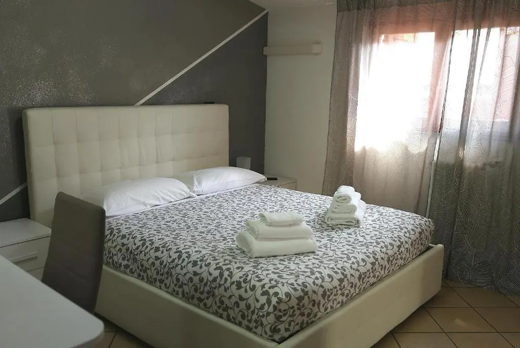 B&B Black&White And Apartments Cantu 0*,  Italy