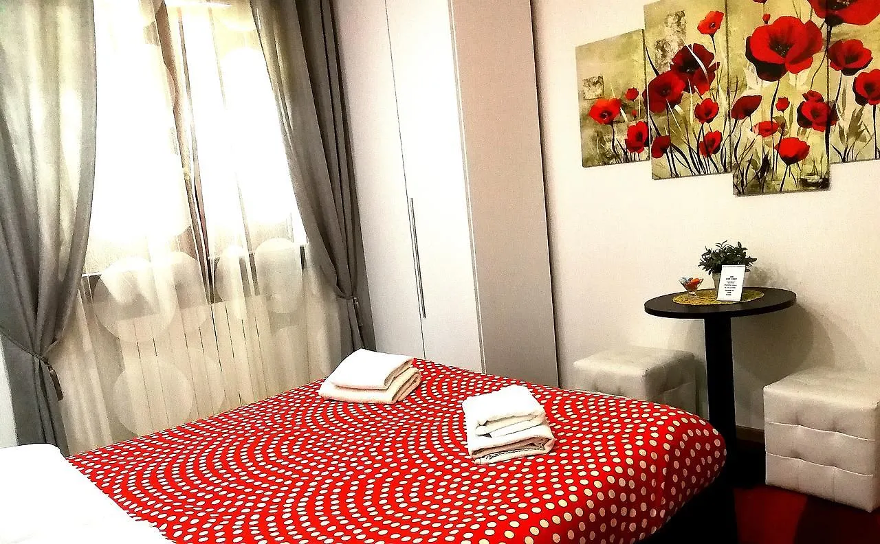 B&B Black&White And Apartments Cantu
