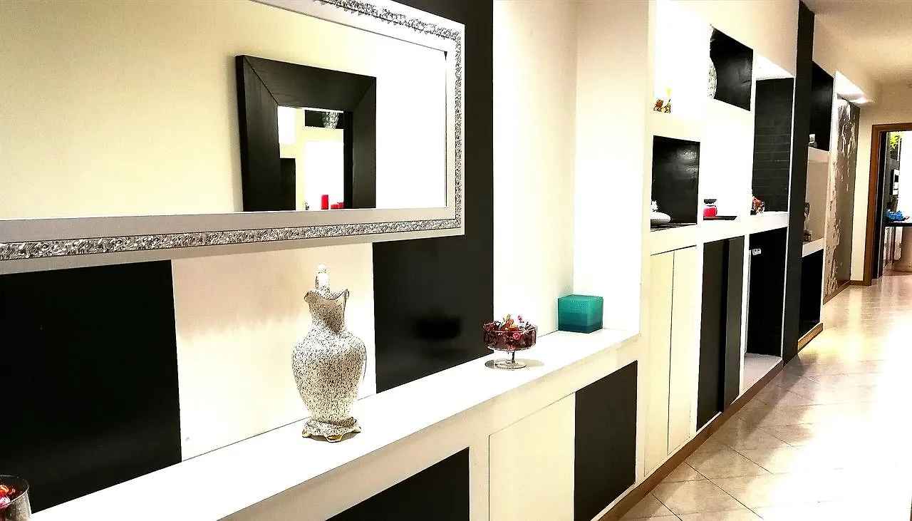 Bed & Breakfast B&B Black&White And Apartments Cantu